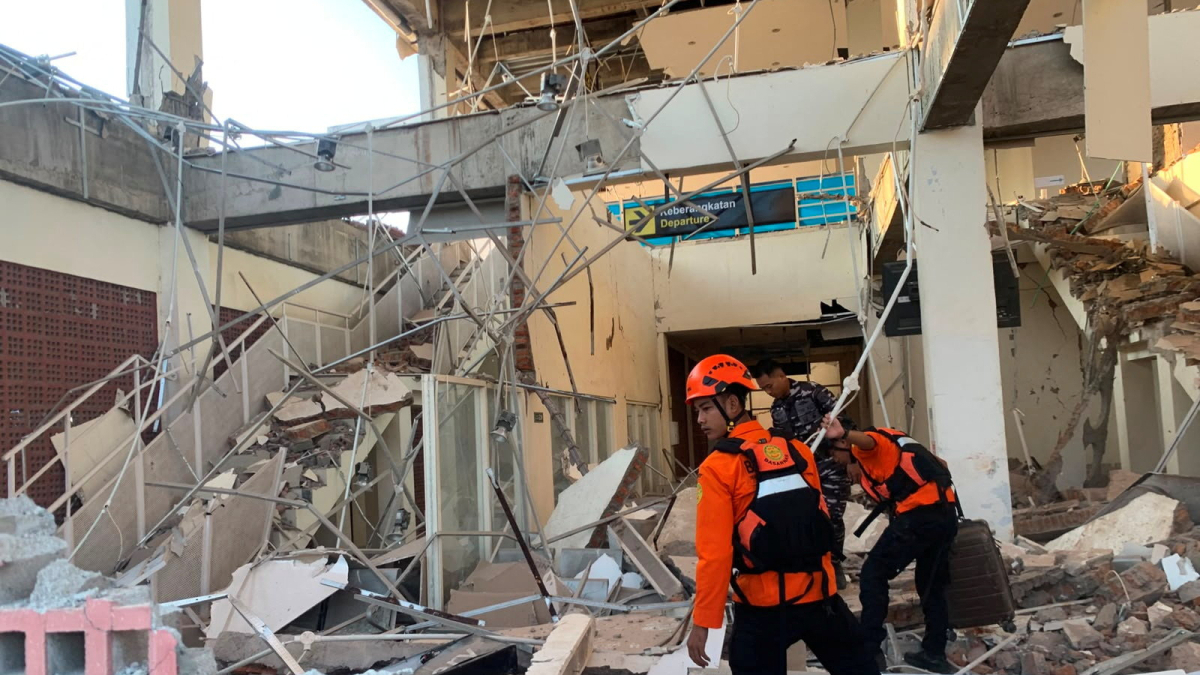 Powerful 7.7-magnitude earthquake kills at least 47 in Indonesia