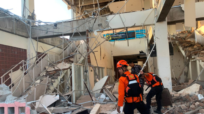 Powerful 7.7-magnitude earthquake kills at least 20 in Indonesia