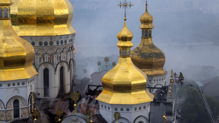 UNESCO chief visits Ukraine, pledges support for cultural heritage