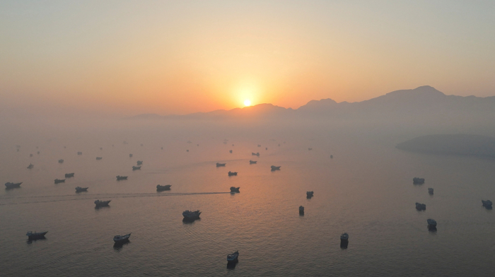 Iran says Strait of Hormuz will remain closed until U.S. meets deal terms