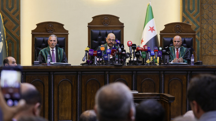 Lebanon extradites former Syrian general to Damascus over murder, torture charges