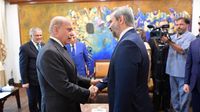 Pakistan Hosts Syrian Foreign Minister as Israel-Syria Tensions Escalate
