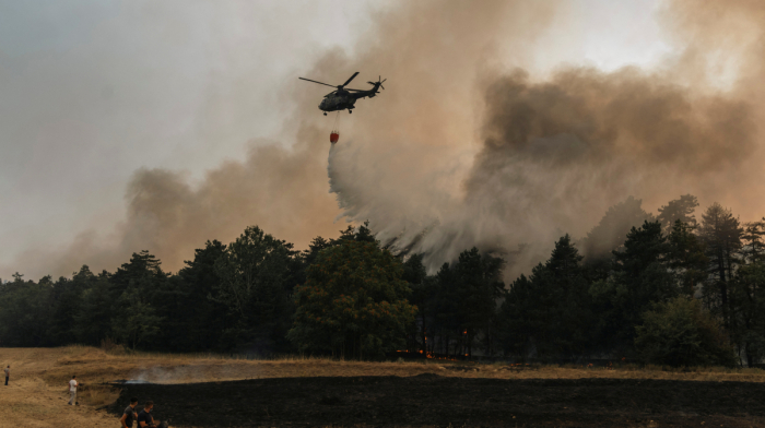 EU sends helicopters, firefighters to Serbia to tackle wildfires