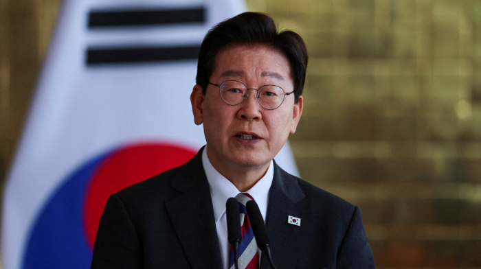South Korean President Lee heads to France for Macron summit