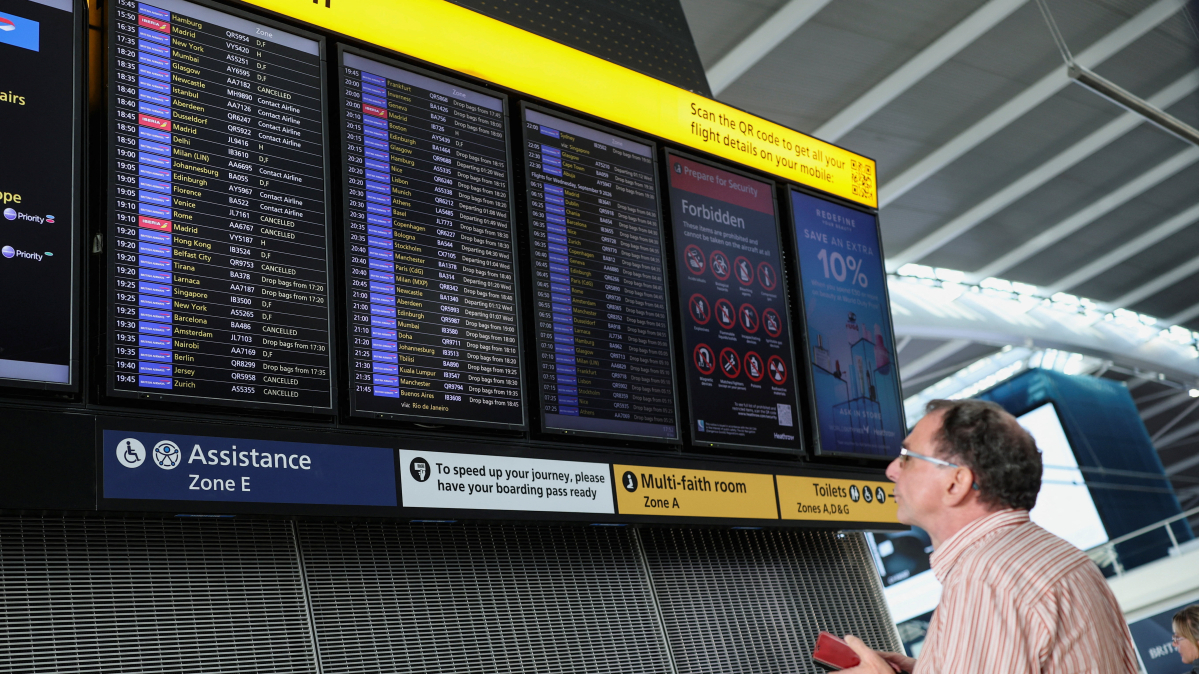 UK airports disrupted by air traffic control failure | AnewZ
