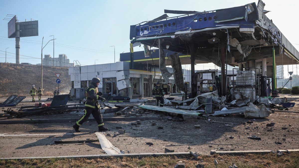 Russian strike on Kyiv gas station kills 2