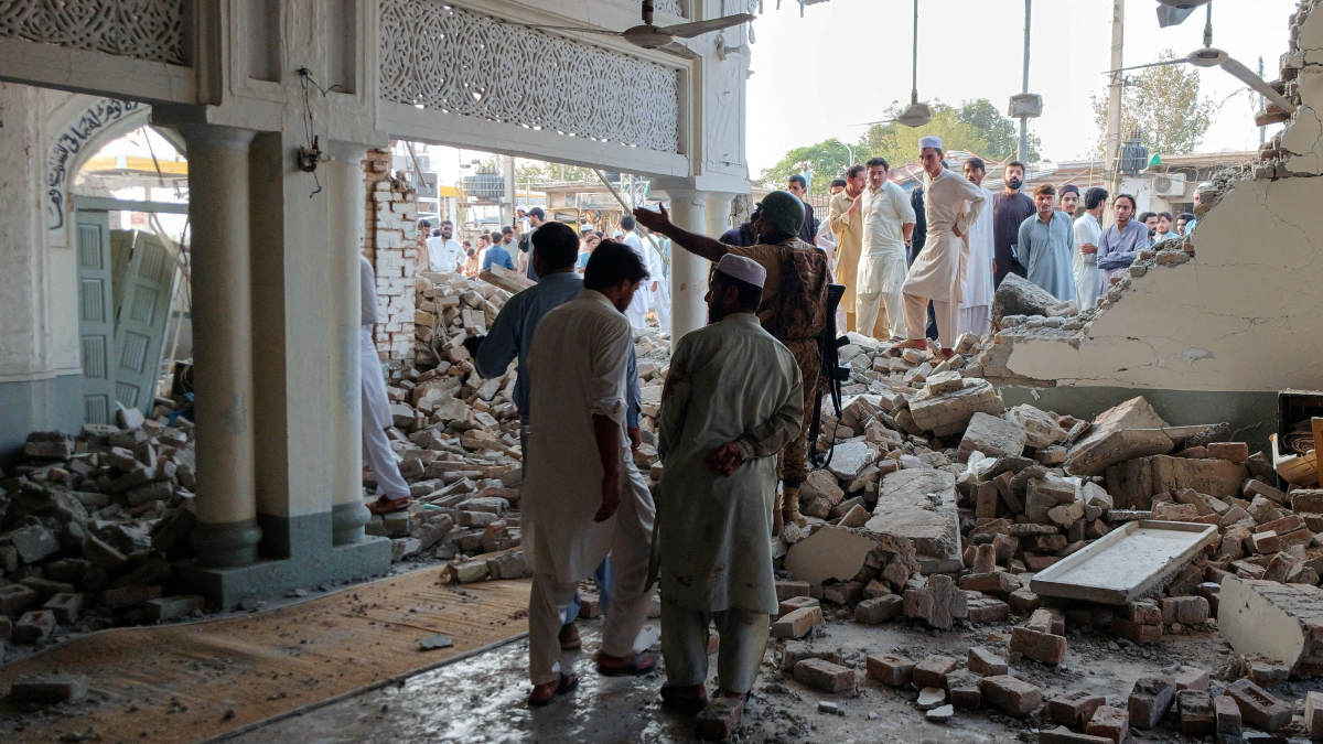 Death toll hits 31 in Pakistan police compound attack, AFP reports