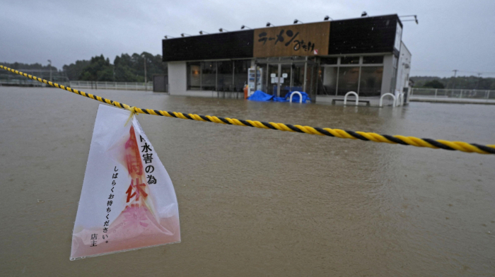 Japan: Landslide warnings and evacuation orders as Typhoon Dujuan approaches