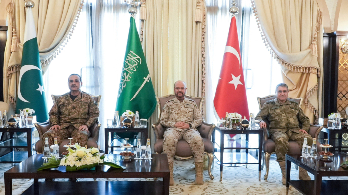 Türkiye, Saudi Arabia and Pakistan discuss closer military cooperation