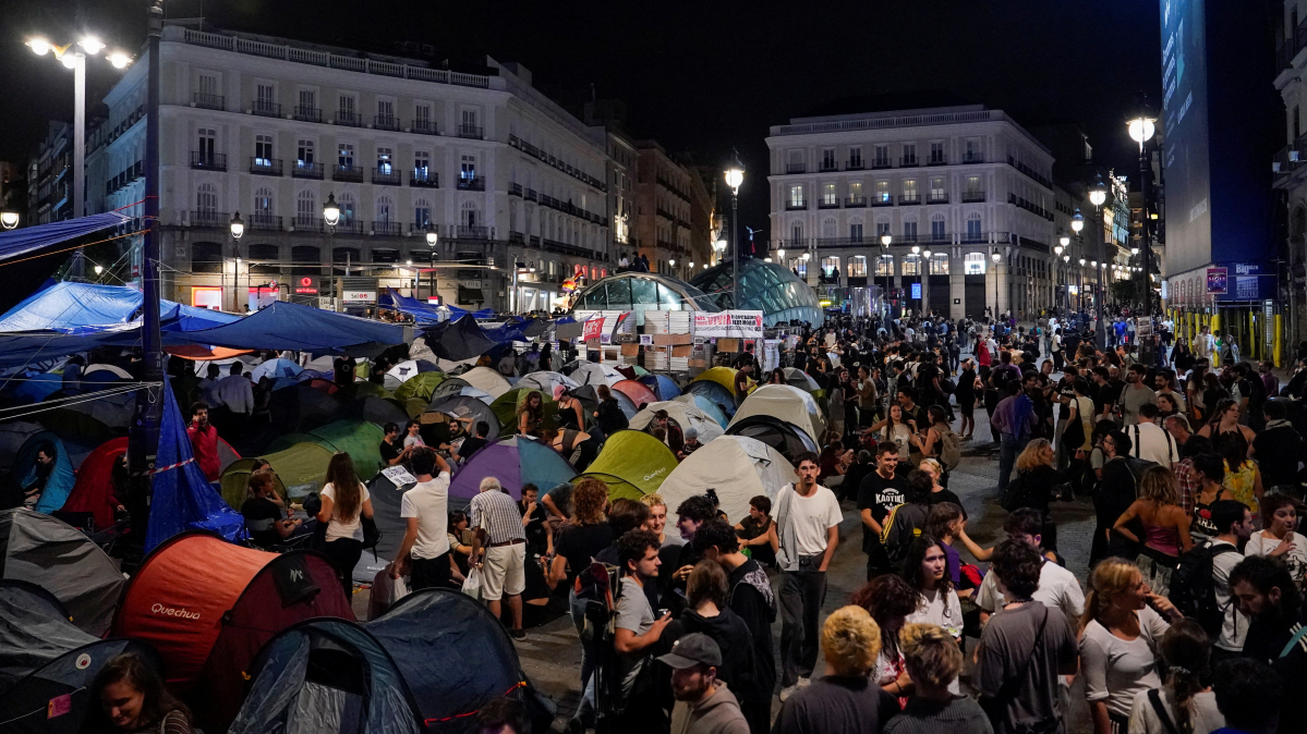 Spain proposes eviction ban until 2030 amid housing crisis