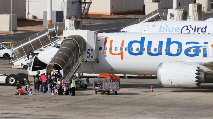 Passengers restrain co-pilot accused of trying to crash flydubai flight, Netanyahu says