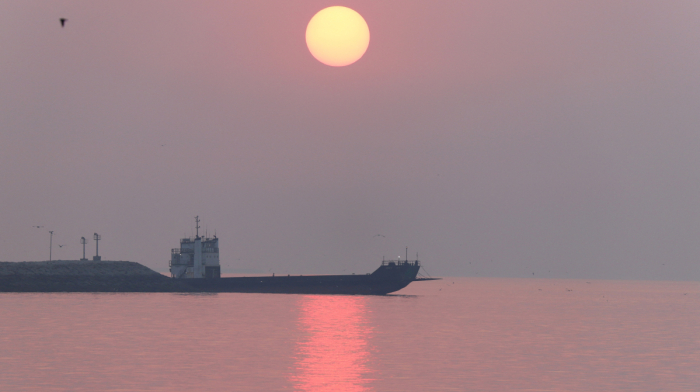 Iran says Hormuz will stay closed as Trump weighs next move
