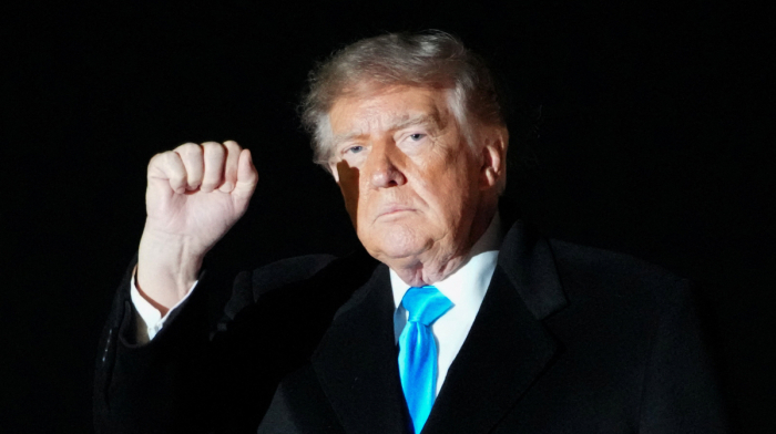 Trump: U.S. will help Russia after Siberia plague institute death