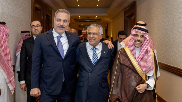 Mecca Joint Defence Pact members order rapid deployment of forces to Saudi Arabia