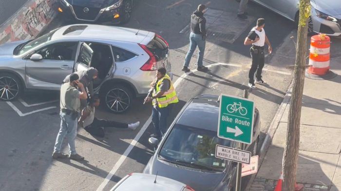 U.S. immigration agents shoot man in car with 5-year-old in New York