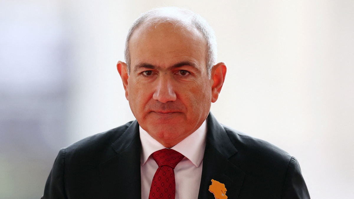 Pashinyan urges signing of Azerbaijan peace treaty to secure Armenia's future