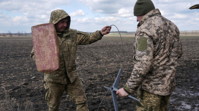 Ukraine's soldiers have access to Starlink satellite internet restricted