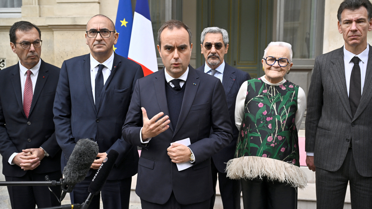 France to deploy troops, admits to failures over weekend unrest