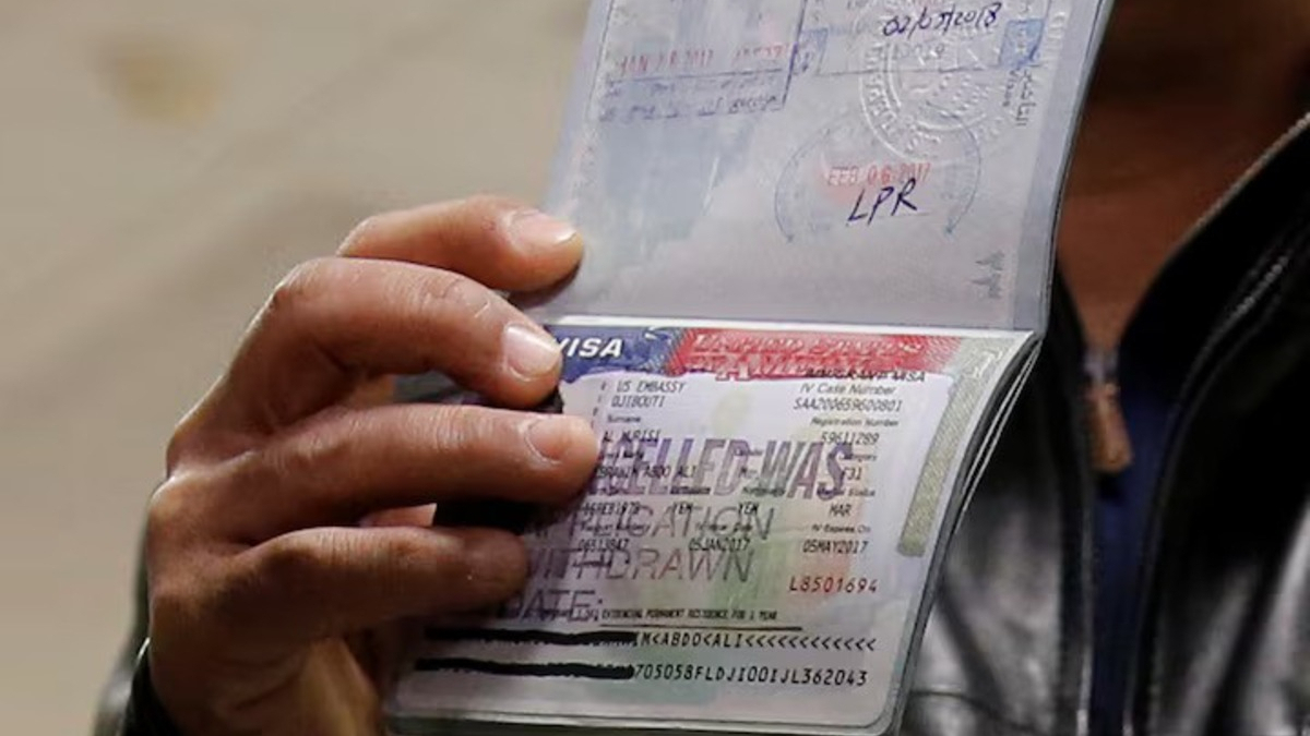 Trump's immigration crackdown: 300,000 visas revoked as U.S. migration drops
