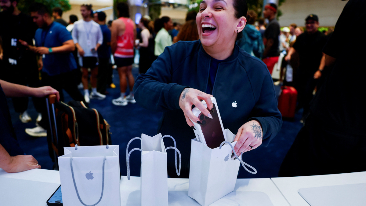 Could rising global smartphone costs push up iPhone 18 Pro prices in Azerbaijan?